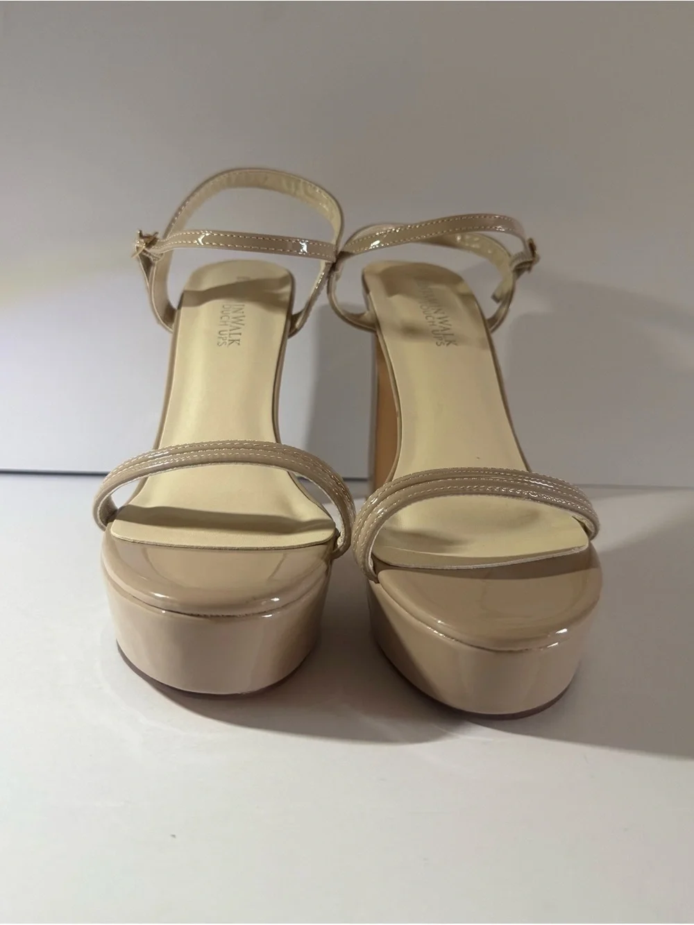 Benjamin Walk chic nude